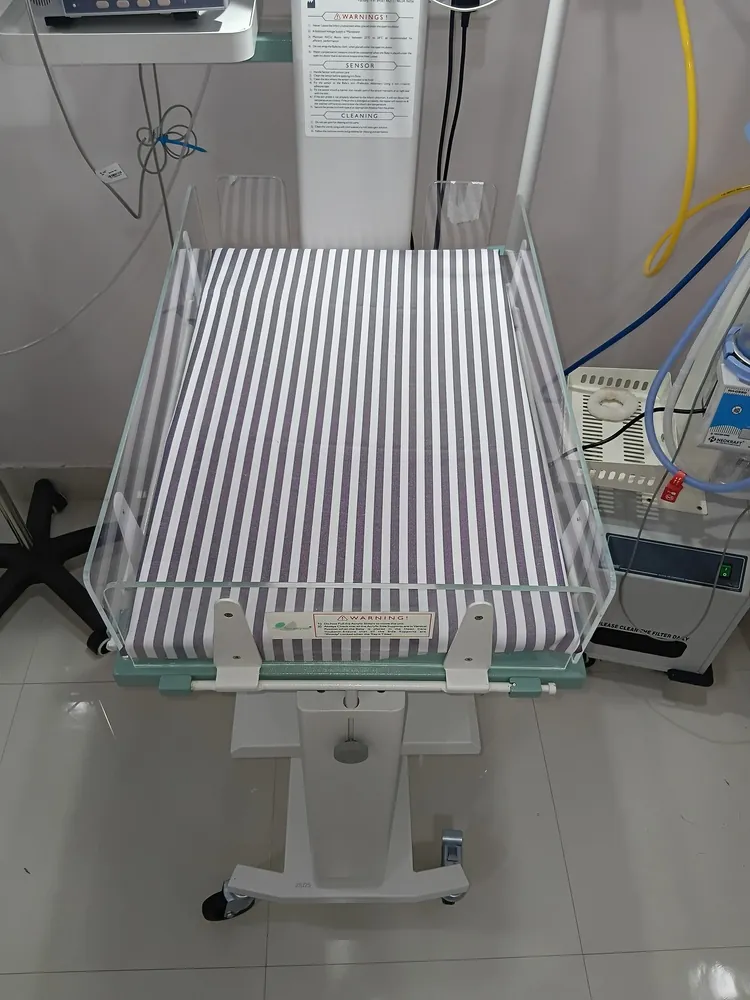 Polyster Cotton Plush NICU Bedsheet